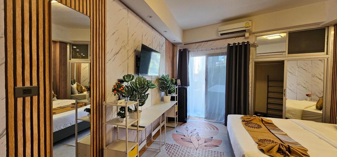 Xcess Residence Pattaya Esterno foto