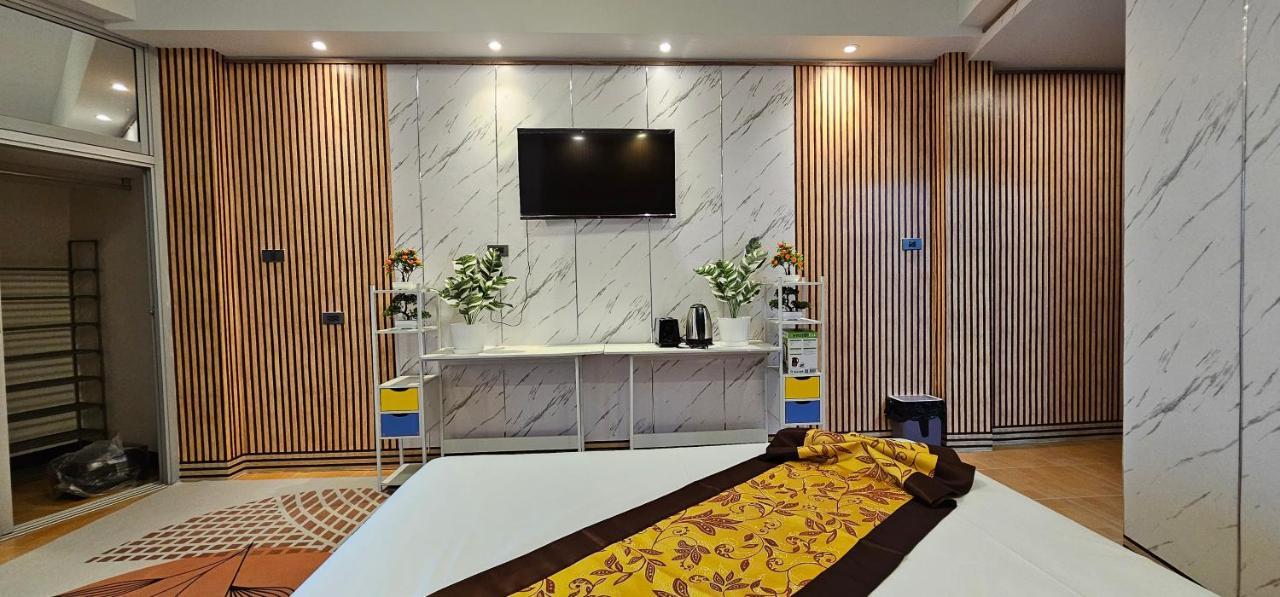 Xcess Residence Pattaya Esterno foto