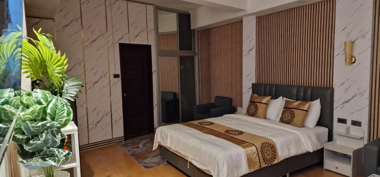 Xcess Residence Pattaya Esterno foto