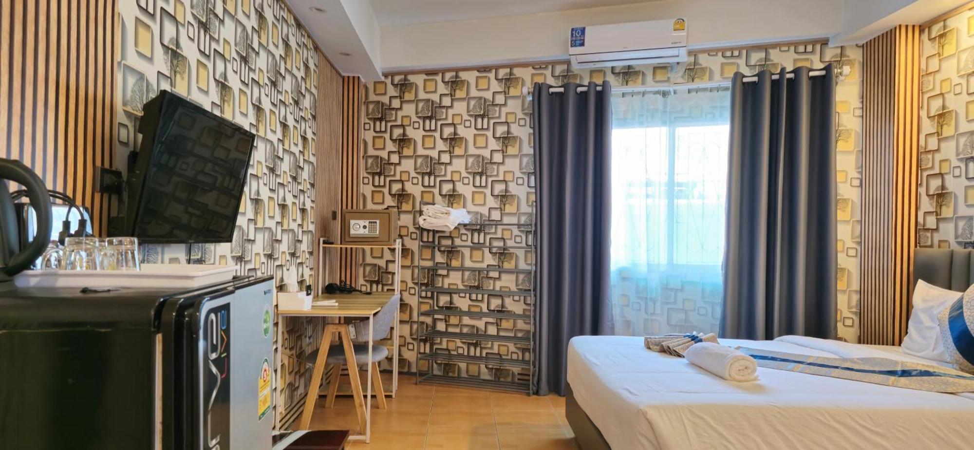 Xcess Residence Pattaya Esterno foto