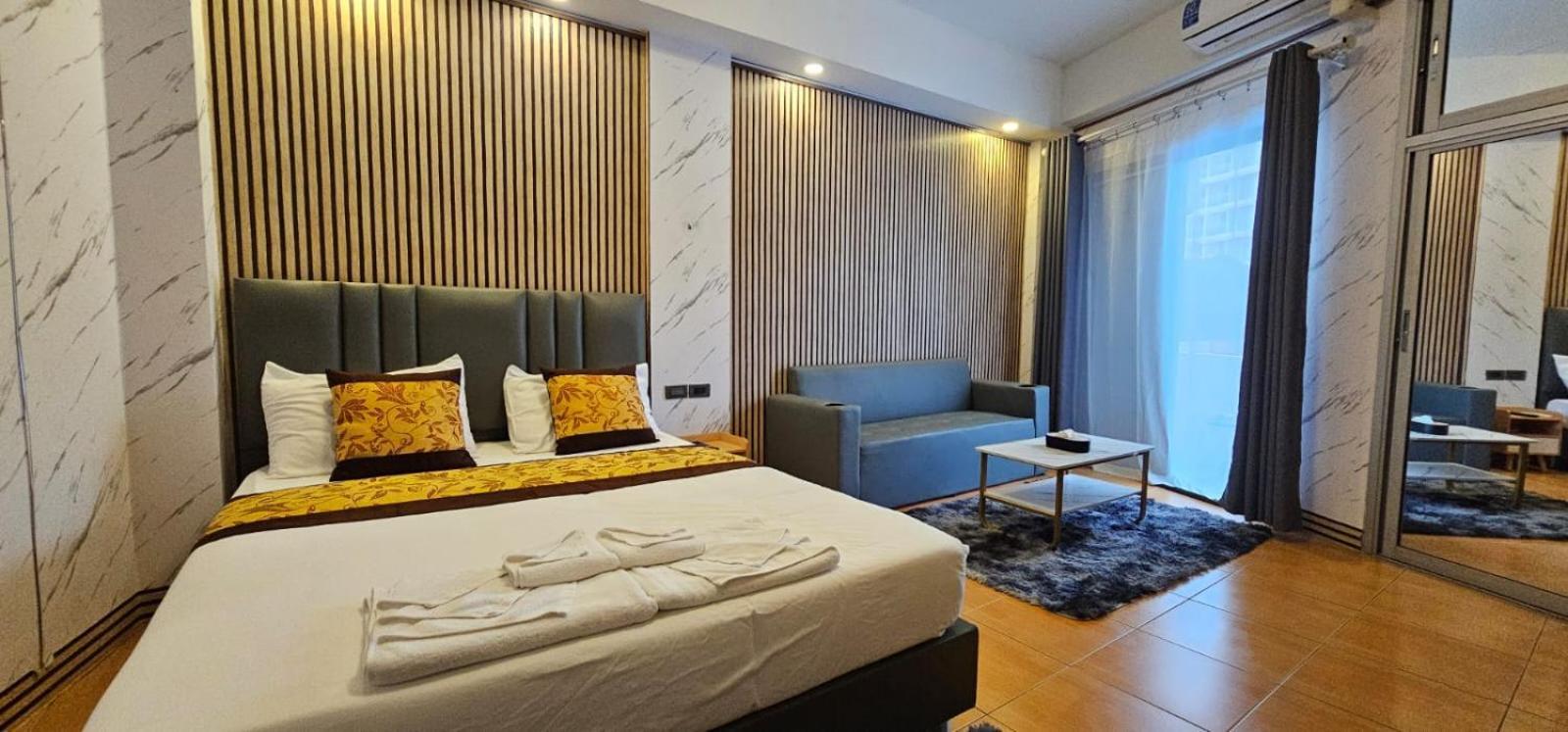 Xcess Residence Pattaya Esterno foto